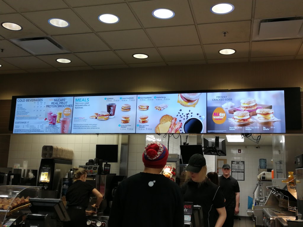 McDonalds | 8249 Eagle Landing Pkwy, Chilliwack, BC V2R 0P9, Canada | Phone: (604) 795-2512