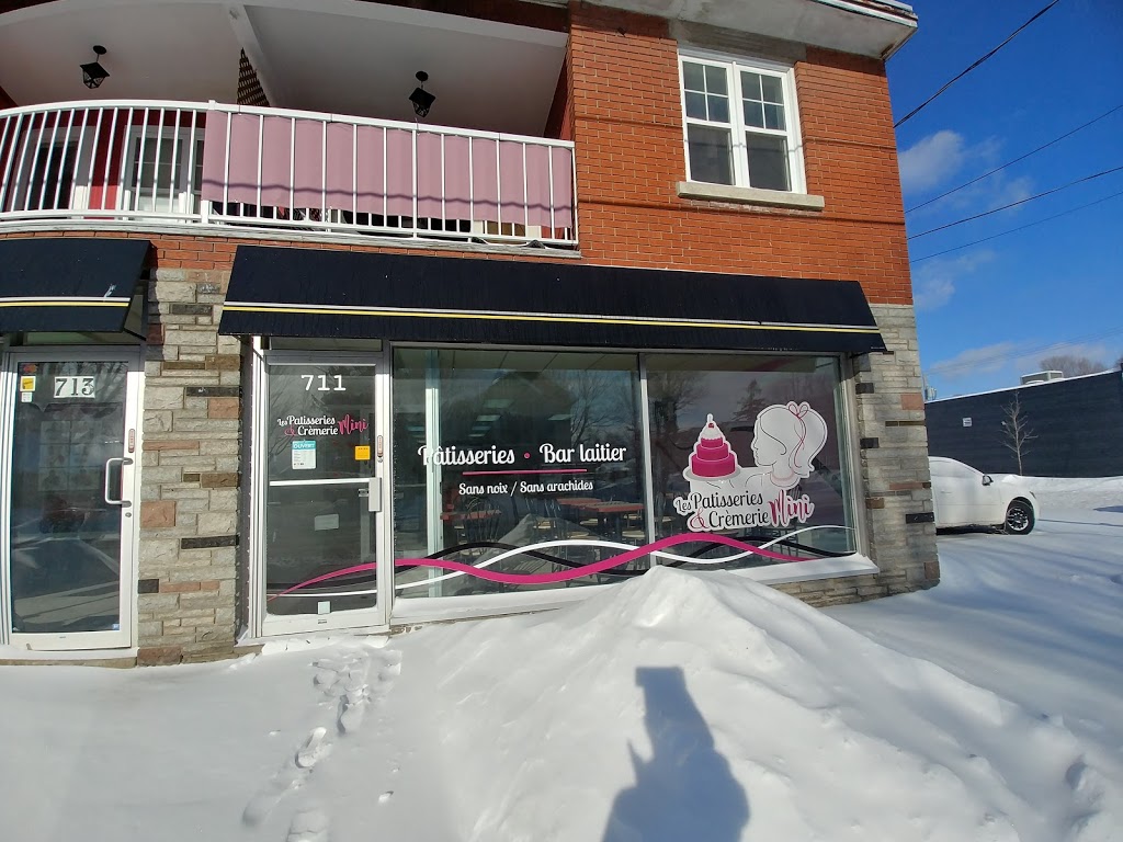 Les Pâtisseries et Crèmerie Mini | 711 Rue Saint-Pierre, Drummondville, QC J2C 3W8, Canada | Phone: (819) 857-1604