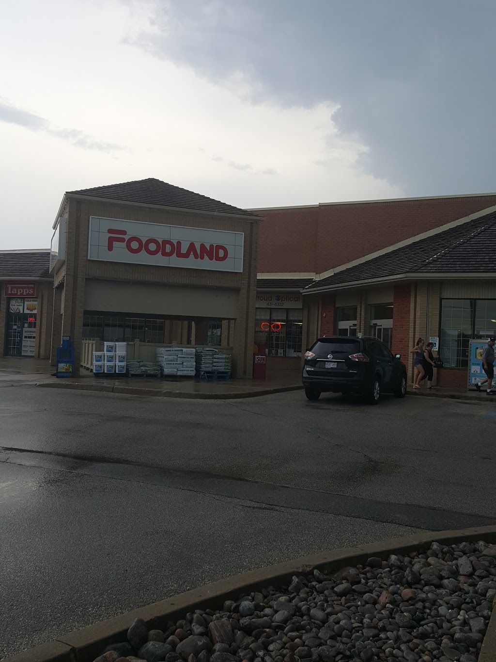 Foodland - Innisfil | 8056 Yonge St, Innisfil, ON L9S 0A0, Canada | Phone: (705) 436-3580