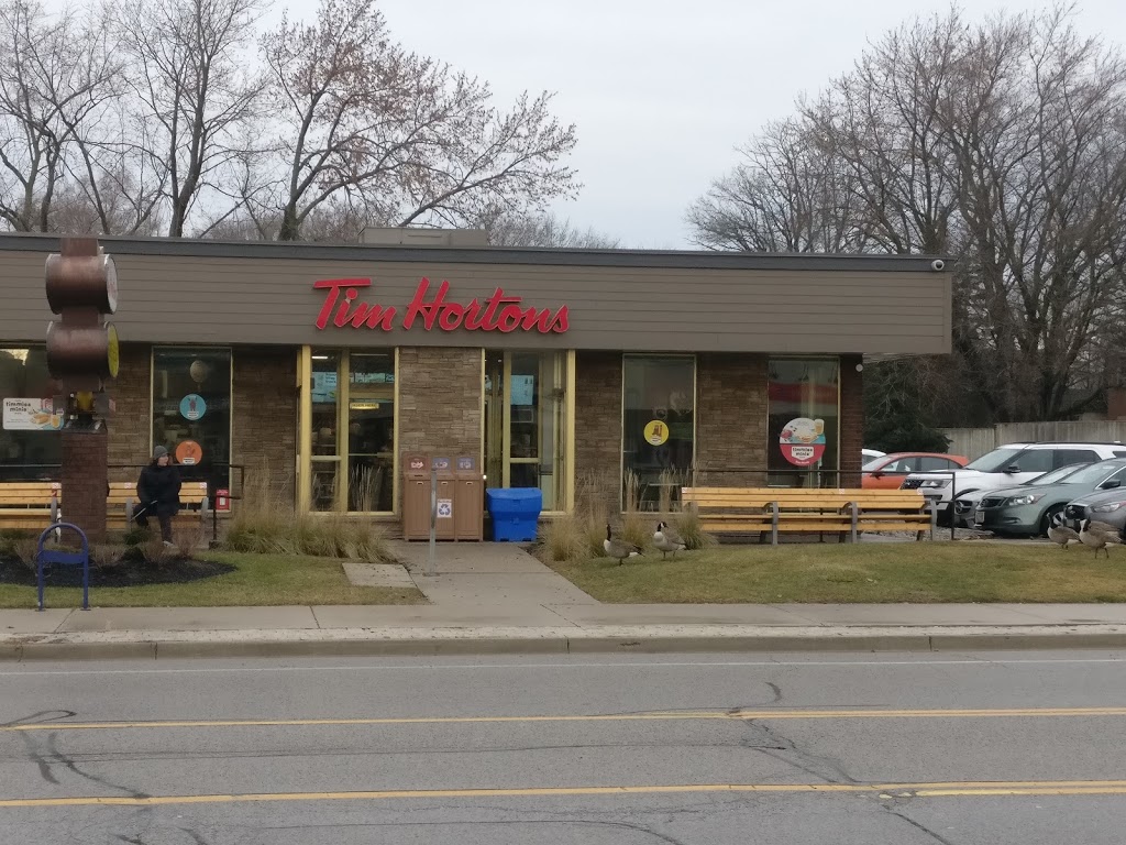 Tim Hortons | 2303 Lakeshore Rd W, Oakville, ON L6L 1H2, Canada | Phone: (905) 827-0738