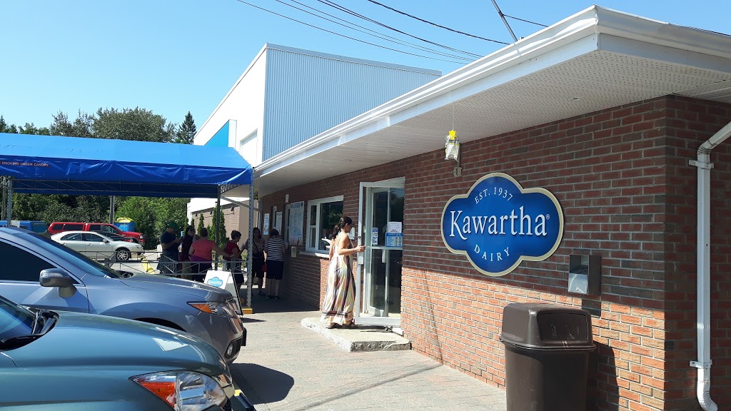 Kawartha Dairy Bobcaygeon | 89 Prince St W, Bobcaygeon, ON K0M 1A0, Canada | Phone: (705) 738-5123
