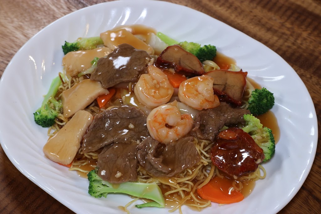 955 Chinese food | 955 Kingston Rd, Toronto, ON M4E 1S8, Canada | Phone: (647) 352-3818