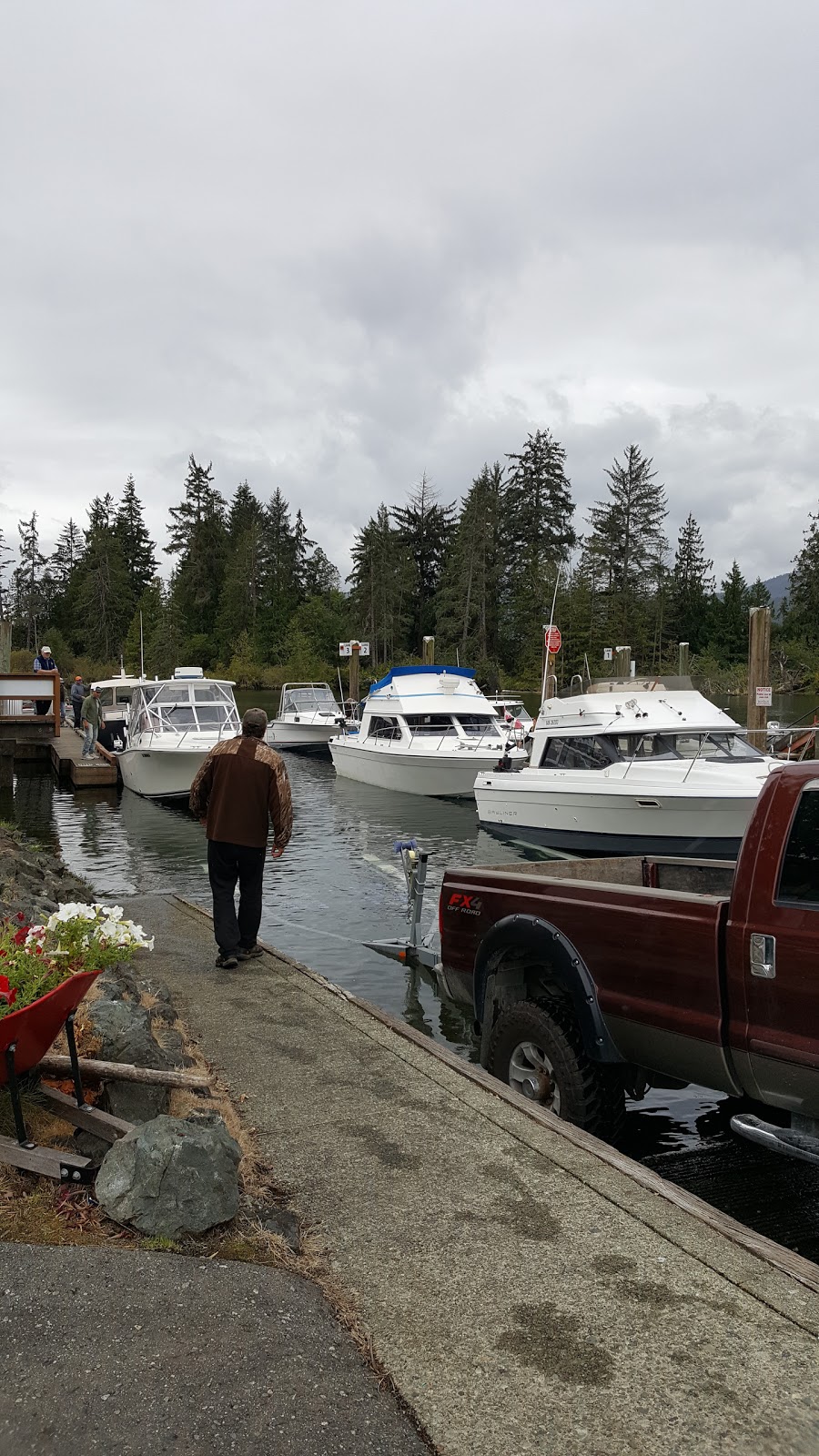 Clutesi Haven Marina | 5104 River Rd, Port Alberni, BC V9Y 6Z2, Canada | Phone: (250) 724-6837