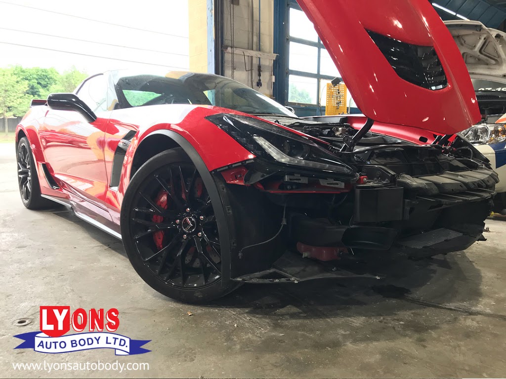 Lyons Auto Body Ltd | 1020 Burnhamthorpe Rd W, Mississauga, ON L5C 2S4, Canada | Phone: (905) 277-1456