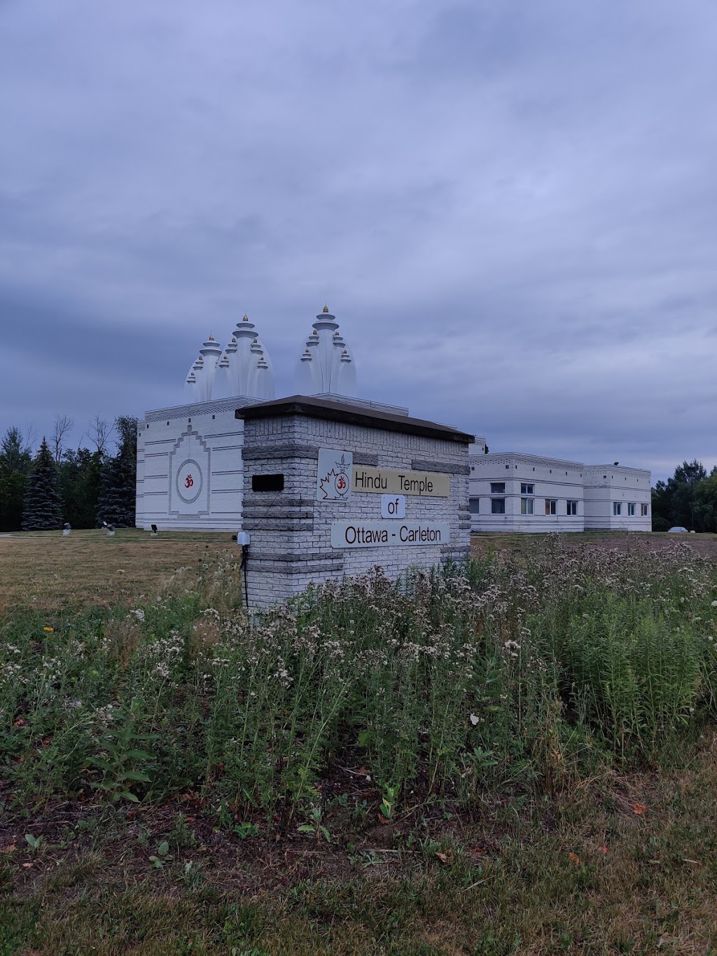 Hindu Temple of Ottawa Carleton | 4835 Bank St, Gloucester, ON K1X 1G6, Canada | Phone: (613) 822-1531