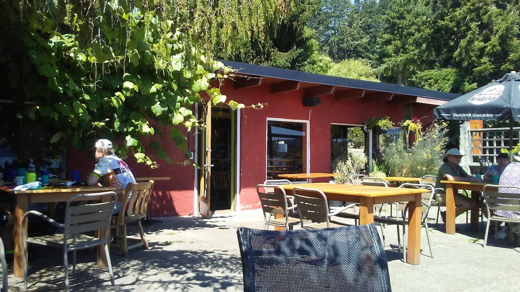 Smokin Tuna Cafe | 241 Becher Bay Rd, Sooke, BC V9Z 1B7, Canada | Phone: (250) 642-0332