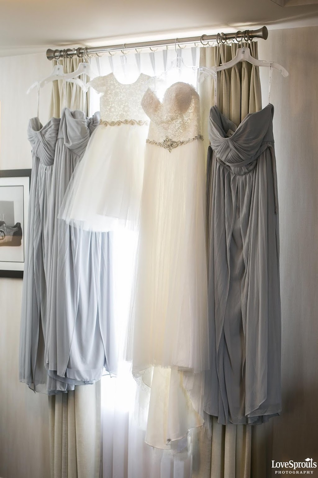 Angies Bridal | 5 Mill St S, Waterdown, ON L0R 2H0, Canada | Phone: (905) 689-8400