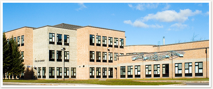 École Du Geai-Bleu | 7101 Rue Rodrigue, Terrebonne, QC J7M 1Y7, Canada | Phone: (450) 492-3742