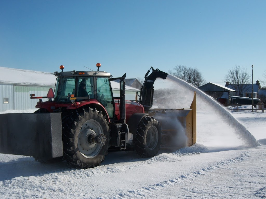 Déneigement Bastien | 5789 Rang du Bas-Saint-François, Laval, QC H7E 4P2, Canada | Phone: (514) 713-0077