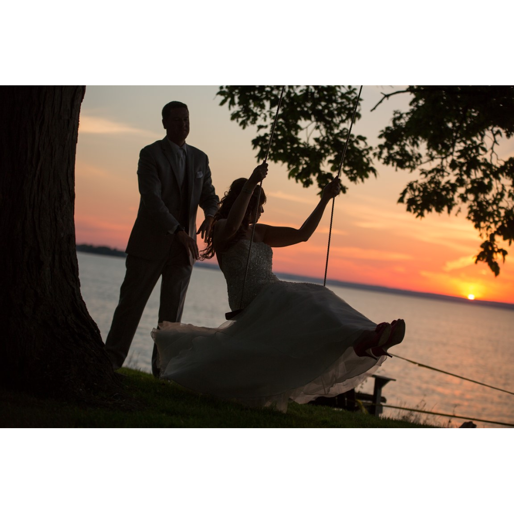 Handmade Wedding Productions | 45 Grindstone Way, Dundas, ON L9H 7B7, Canada | Phone: (289) 635-8606