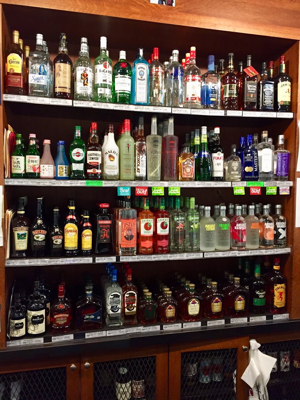 Tobys Liquor Store | Kensington-Cedar Cottage, Vancouver, BC V5N 4C5, Canada | Phone: (604) 879-2027