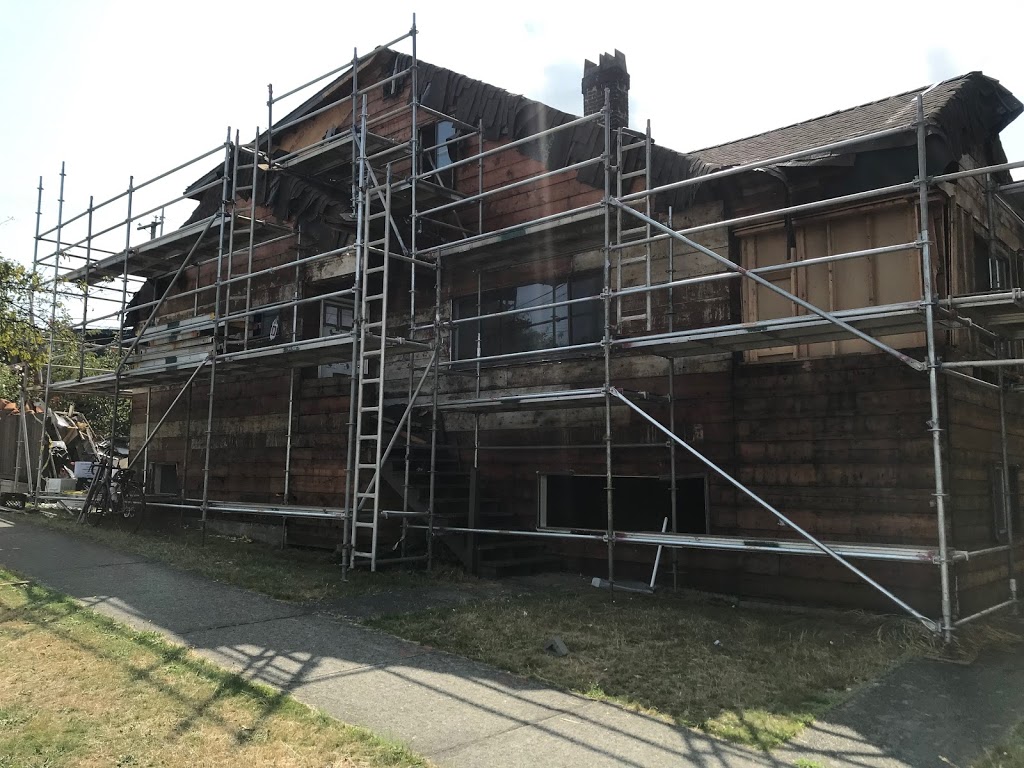 HAMMER asbestos removal | 1533 Errigal Pl, West Vancouver, BC V7S 3H1, Canada | Phone: (604) 500-1073