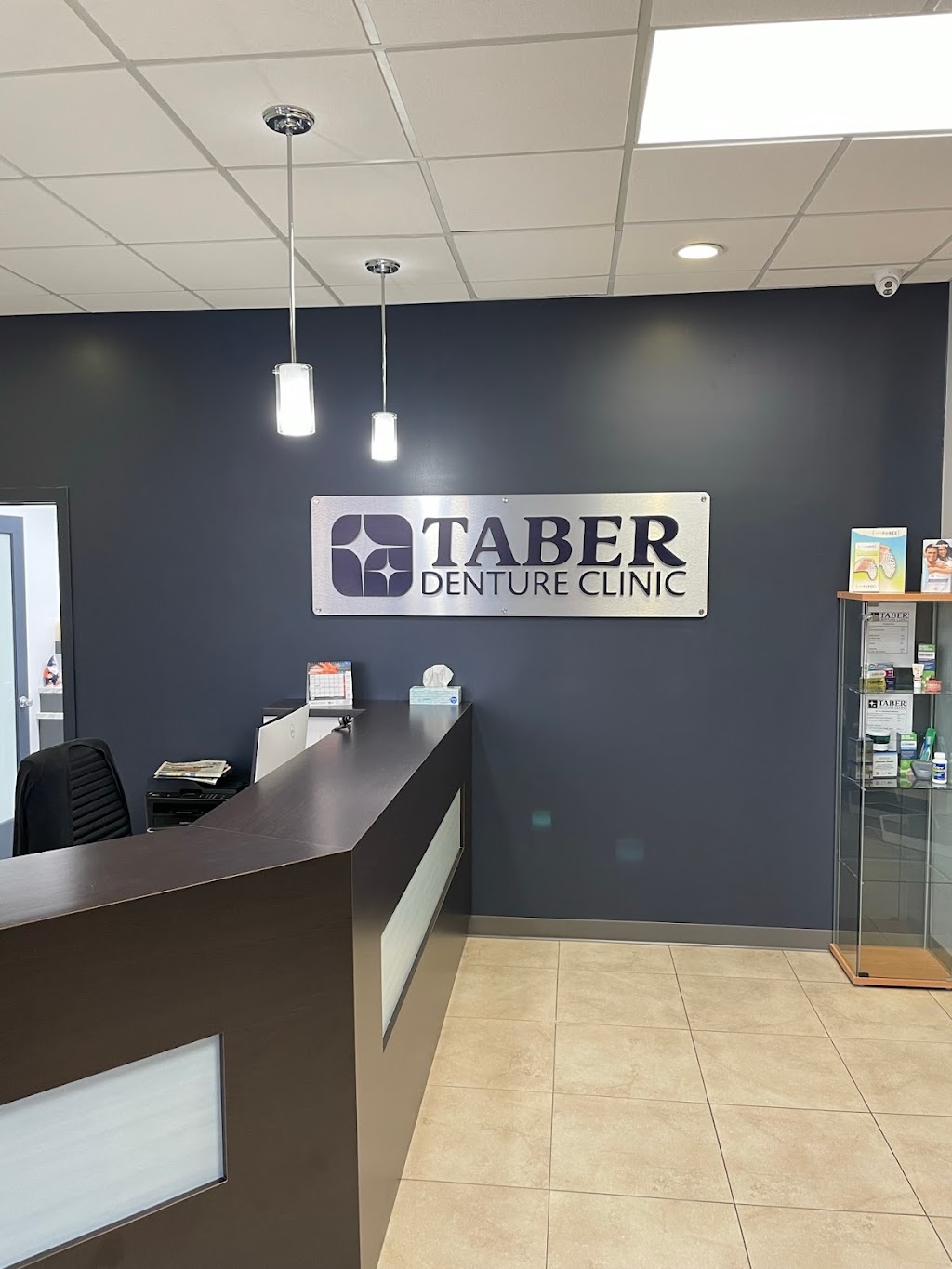 Taber Denture Clinic | 5401 50 Ave, Taber, AB T1G 1V2, Canada | Phone: (403) 223-8855