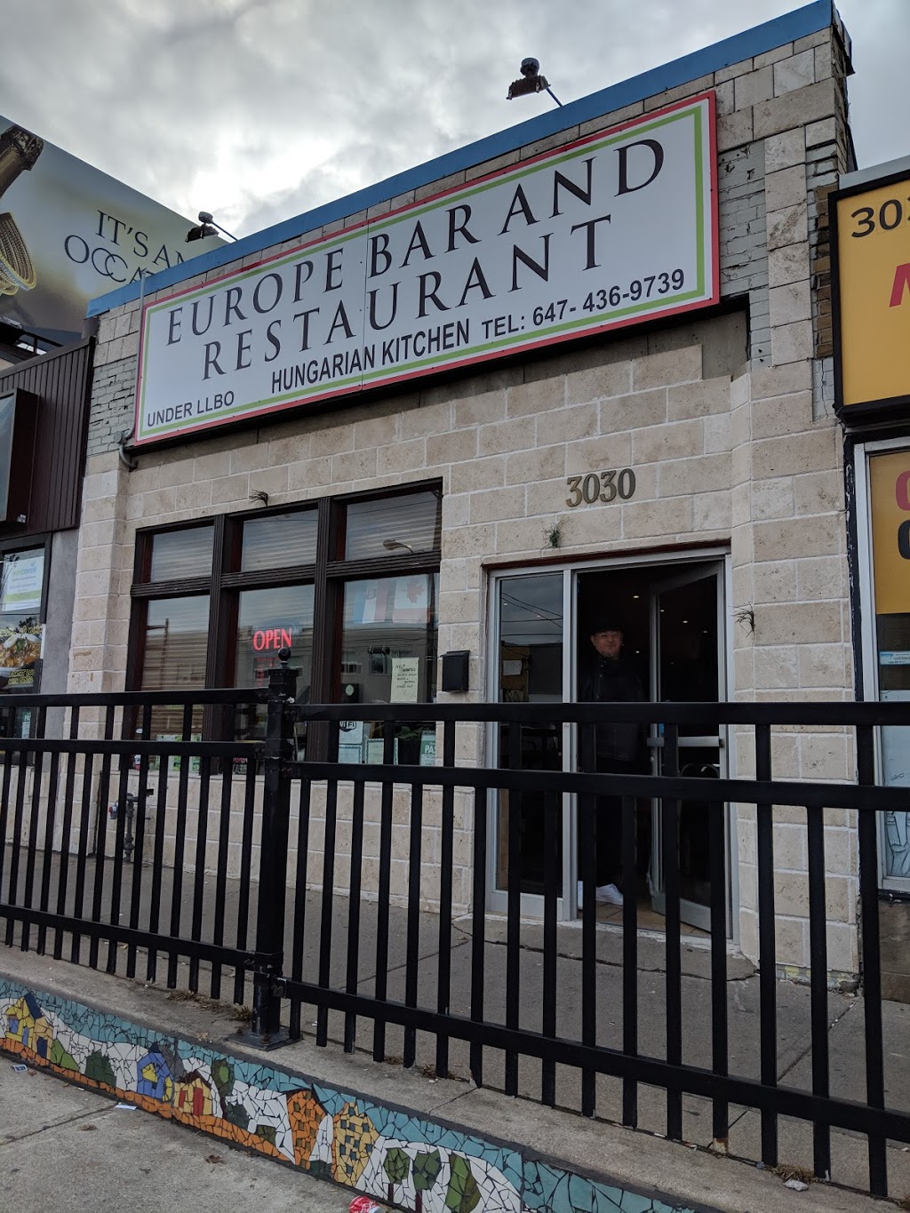 Europe Bar And Restaurant | 3030 Bathurst St, North York, ON M6B 3B6, Canada | Phone: (647) 436-9739