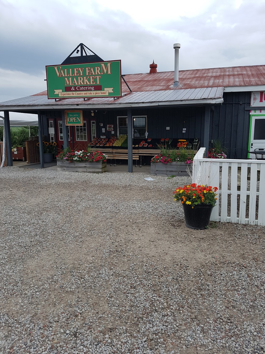 Valley Farm Market & Catering | 2457 County Rd 92 RR 2, Elmvale, ON L0L 1P0, Canada | Phone: (705) 322-2646