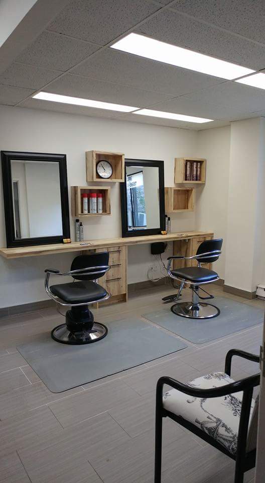 Coiffure De La Villa | 361 Rue Gingras, Québec, QC G1X 4H4, Canada | Phone: (418) 651-8687