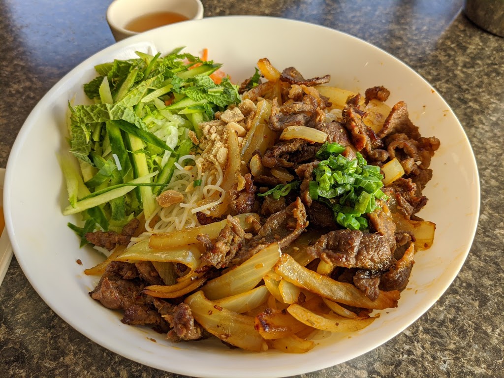 Mekong River | 5468 Dundas St W, Etobicoke, ON M9B 1B1, Canada | Phone: (416) 236-9588