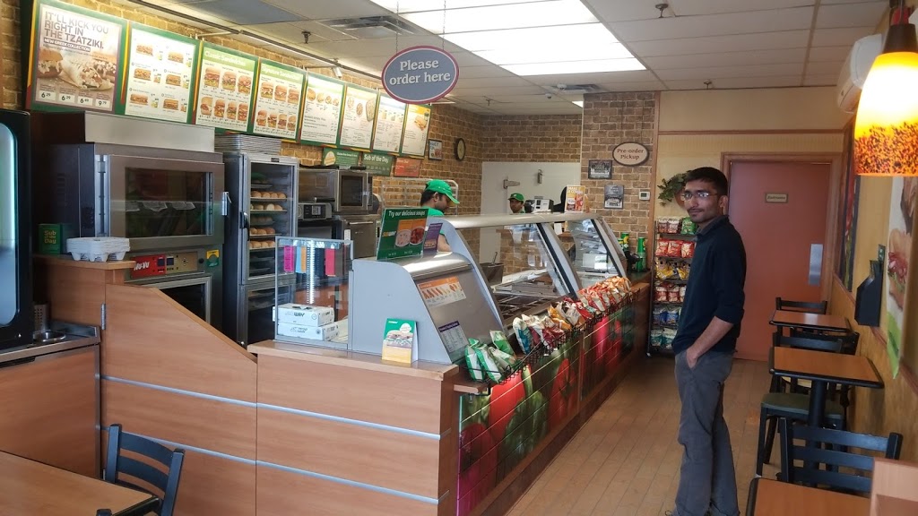 Subway | 109 Fanshawe Park Rd E Unit #15, London, ON N5X 3W6, Canada | Phone: (519) 850-0419