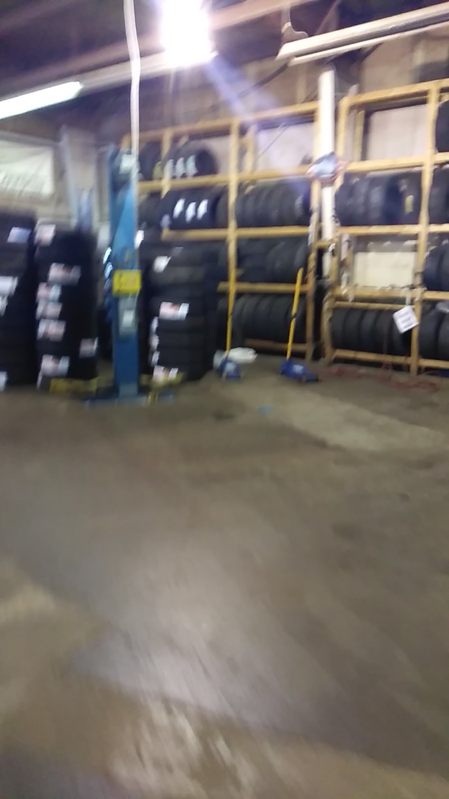 Breeta Tires Ltd | 1141 Speers Rd, Oakville, ON L6L 2X5, Canada | Phone: (905) 845-3500