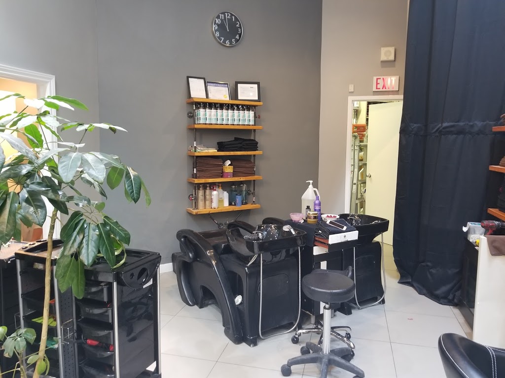 Hair District | 1033 Bay St #6, Toronto, ON M5S 3A5, Canada | Phone: (416) 551-8202