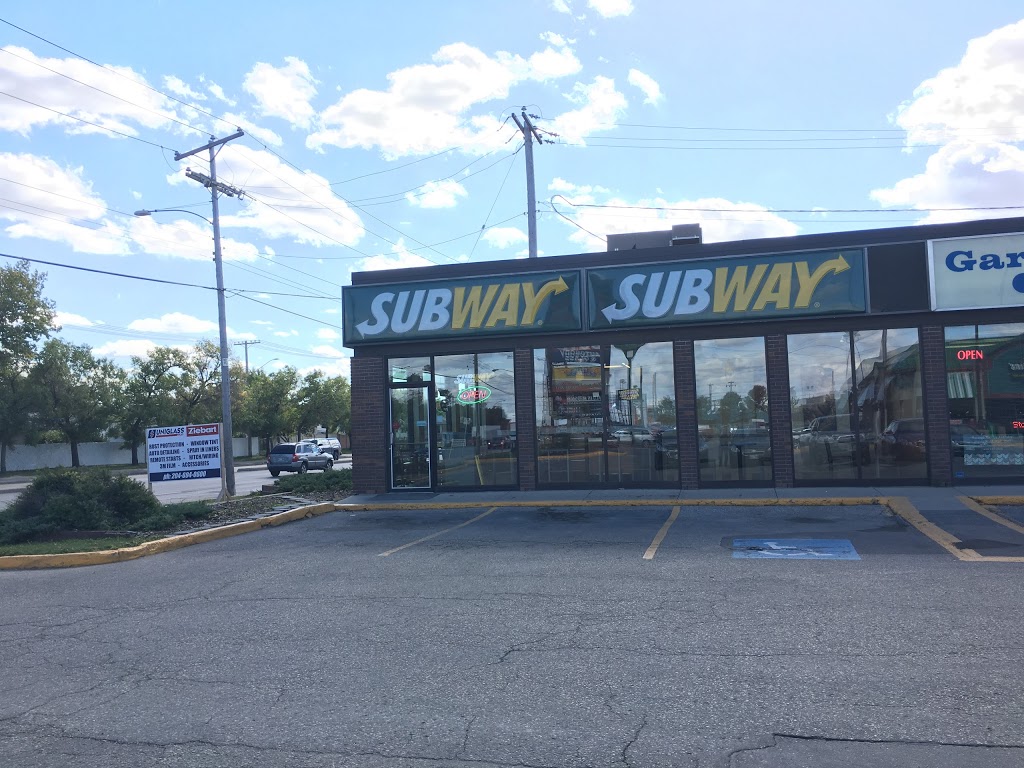 Subway | 2140 McPhillips St, Winnipeg, MB R2V 3C8, Canada | Phone: (204) 940-5556