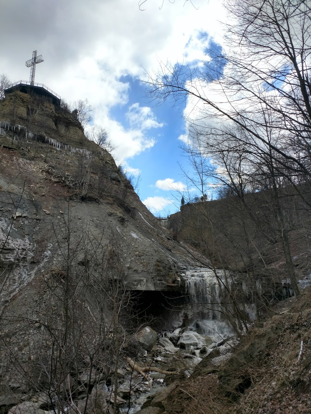 Bruce Trail Access Point | &, Trevor Dr & Mountain Ave S, Stoney Creek, ON L8G 2P2, Canada