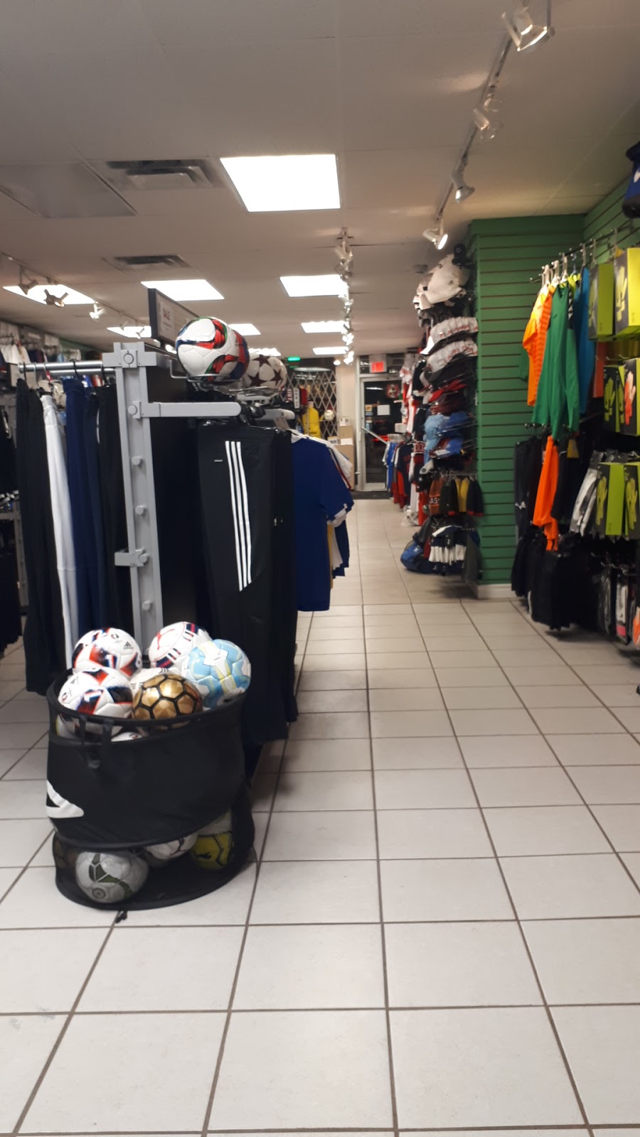 L&M Taylor Soccer | 2046 Yonge St, Toronto, ON M4S 1Z9, Canada | Phone: (416) 640-0244