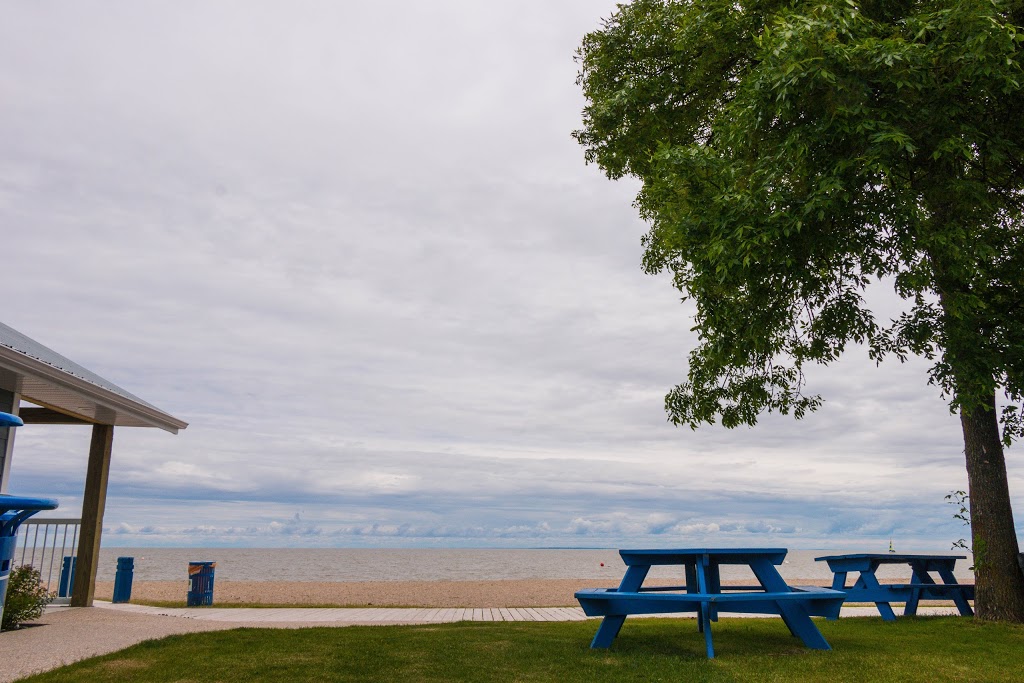 Lakeview Gimli Resort | Box 1860, 10 Centre St, Gimli, MB R0C 1B0, Canada | Phone: (204) 642-8565