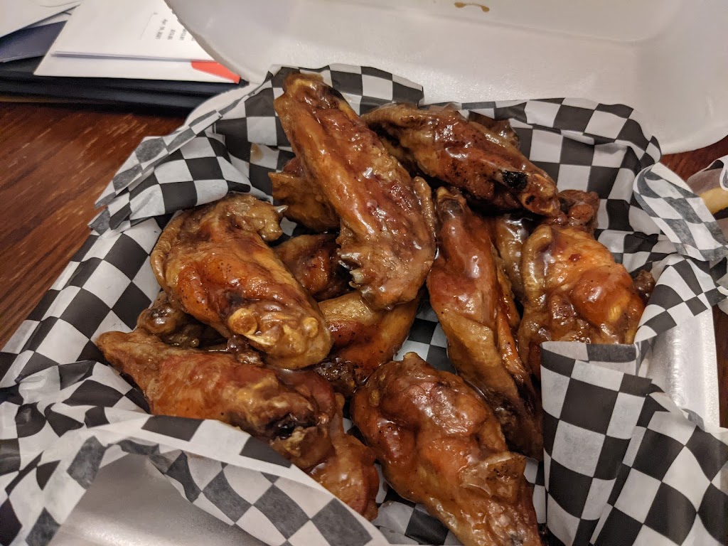 Crown Wings | 283 Dean Ave, Oshawa, ON L1H 3E1, Canada | Phone: (905) 438-0848