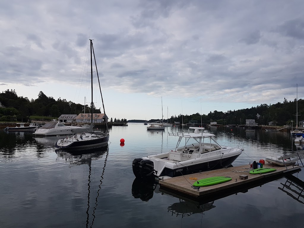 Heislers Boat Yard | 132 Tremont St, Chester, NS B0J 1J0, Canada | Phone: (902) 275-2216