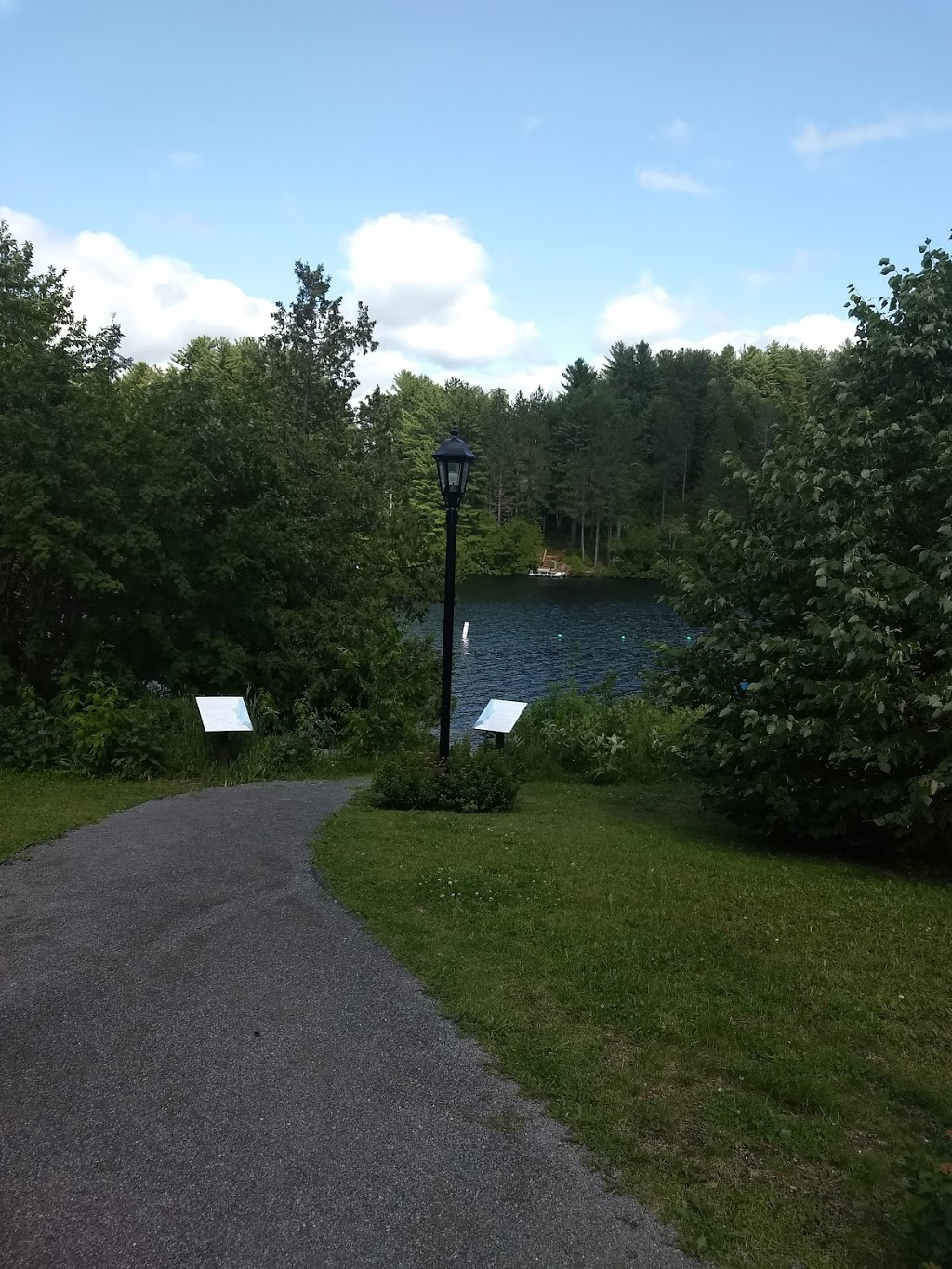 Parc du lac Pierre | Saint-Alphonse-Rodriguez, QC J0K 1W0, Canada | Phone: (450) 883-2264