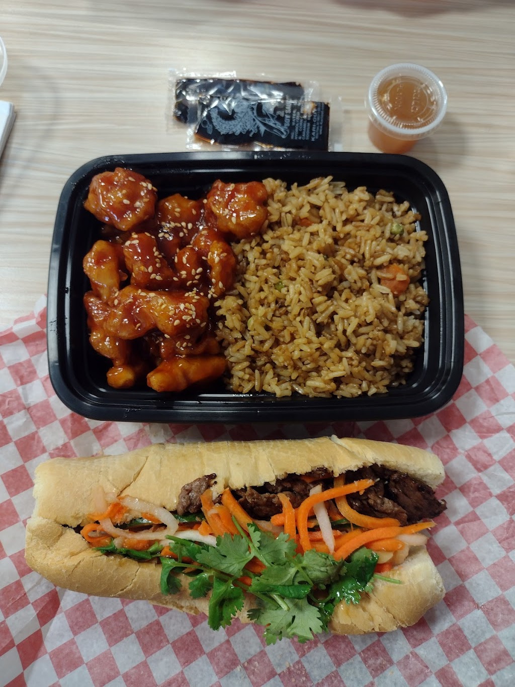 Bánh Mì N Rice | 44 Livingston Ave, Grimsby, ON L3M 1L1, Canada | Phone: (905) 309-0101