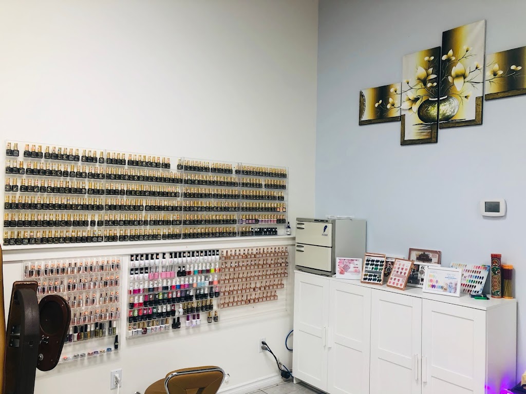 Q-Nails Winterburn | 7227 Winterburn Rd NW, Edmonton, AB T5T 4K2, Canada | Phone: (780) 483-8886