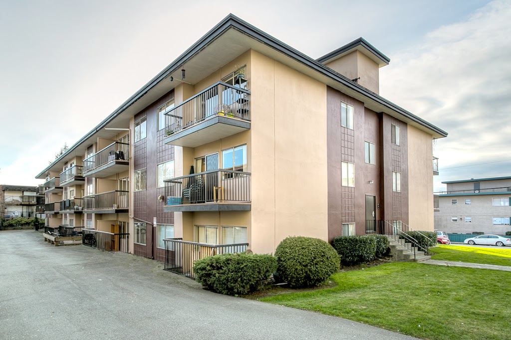 Colonial House Apartments | 435 Ash St, New Westminster, BC V3M 3N2, Canada | Phone: (604) 239-8884