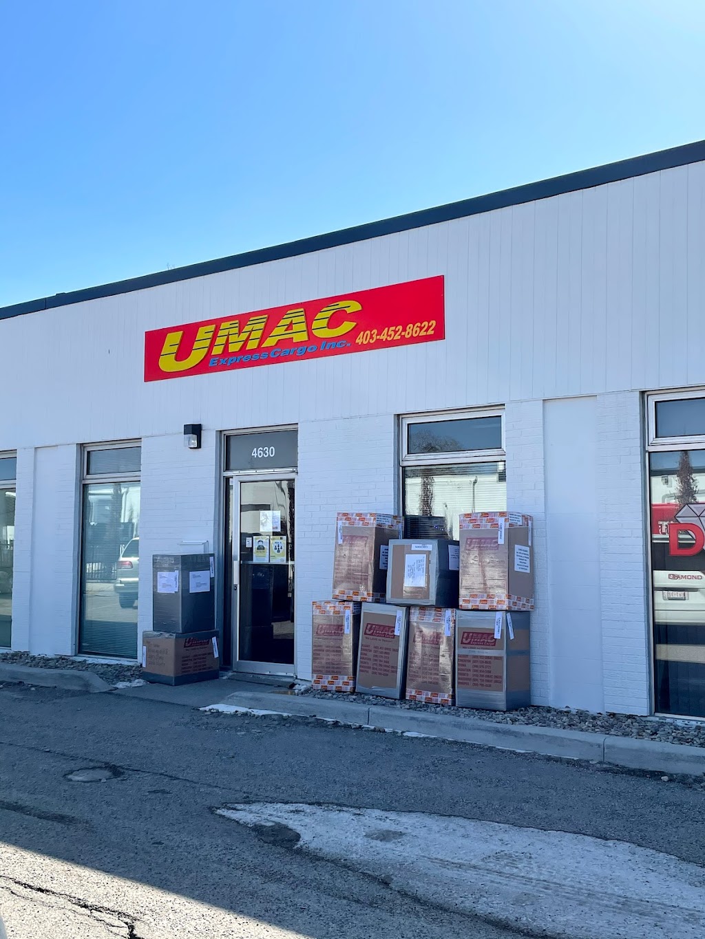 UMAC Express Cargo-Calgary | 107 &, 261047 Wagon Wheel View #108, AB T4A 0E2, Canada | Phone: (403) 452-8622