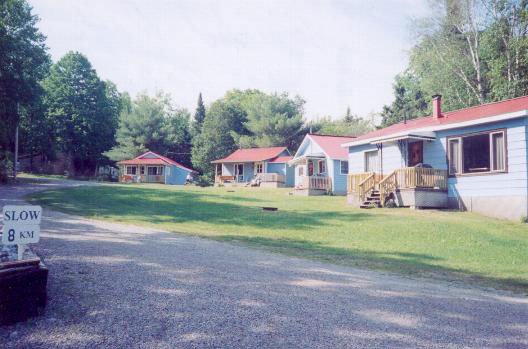 Monetville Tavern & Lodge | 53 Shanty Bay Rd, Monetville, ON P0M 2K0, Canada | Phone: (705) 898-2921