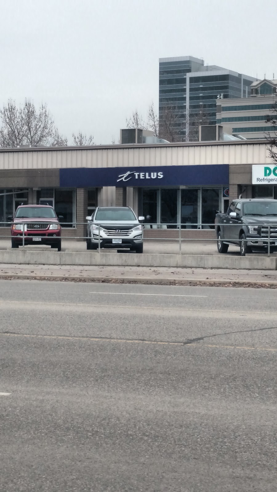 TELUS Store | 1744 Springfield Rd, Kelowna, BC V1Y 5V6, Canada | Phone: (250) 860-9875