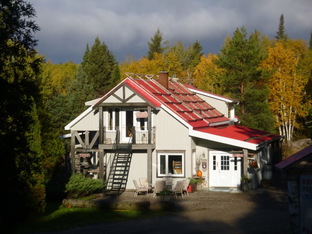 Chalet et loft - Ferme forestière Ouasiemsca | 2020 Rang du Rapide, Girardville, QC G0W 1R0, Canada | Phone: (418) 258-1120