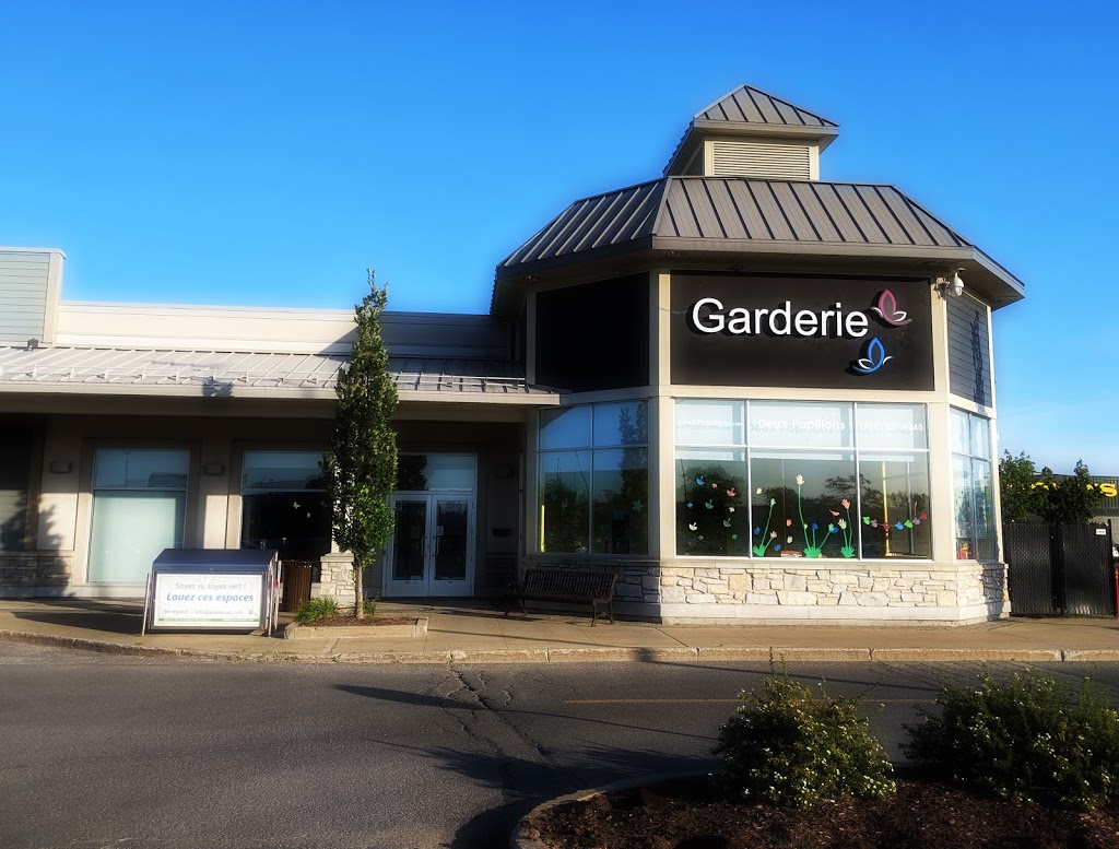 Garderie Les Deux Papillons | 2242 Rue Desserte O, Laval, QC H7X 4G8, Canada | Phone: (450) 231-4845