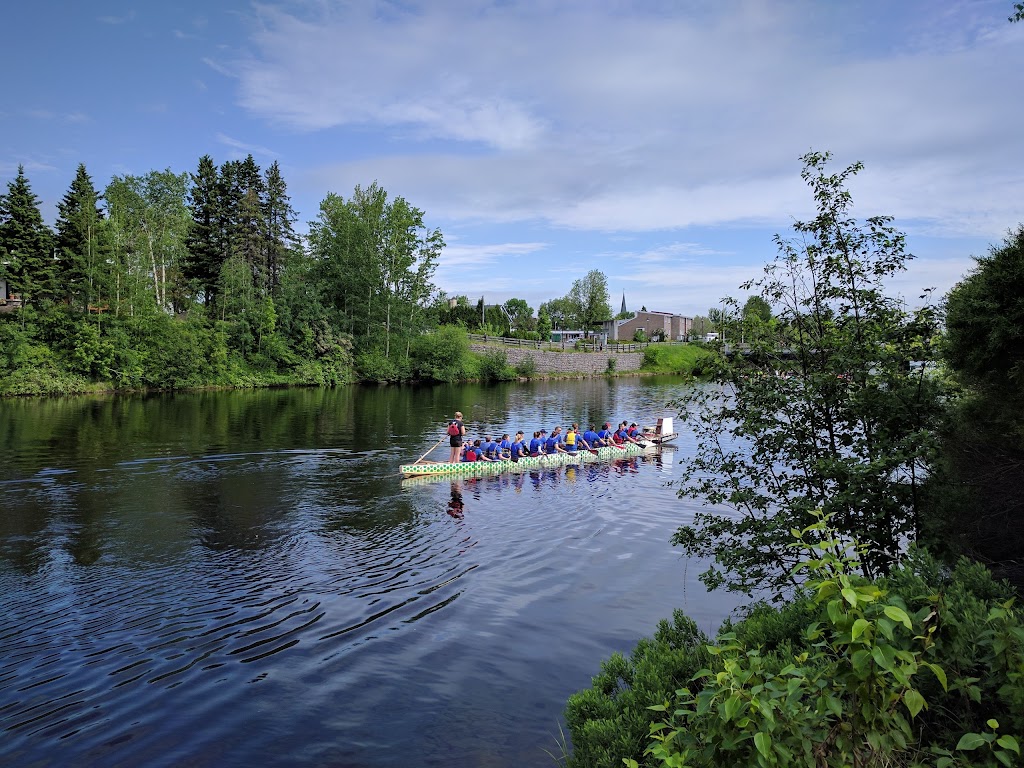 Les Halles de la Rivière | 3998 Rue Ste Jeanne dArc, Jonquière, QC G7X 3M9, Canada | Phone: (418) 546-2329