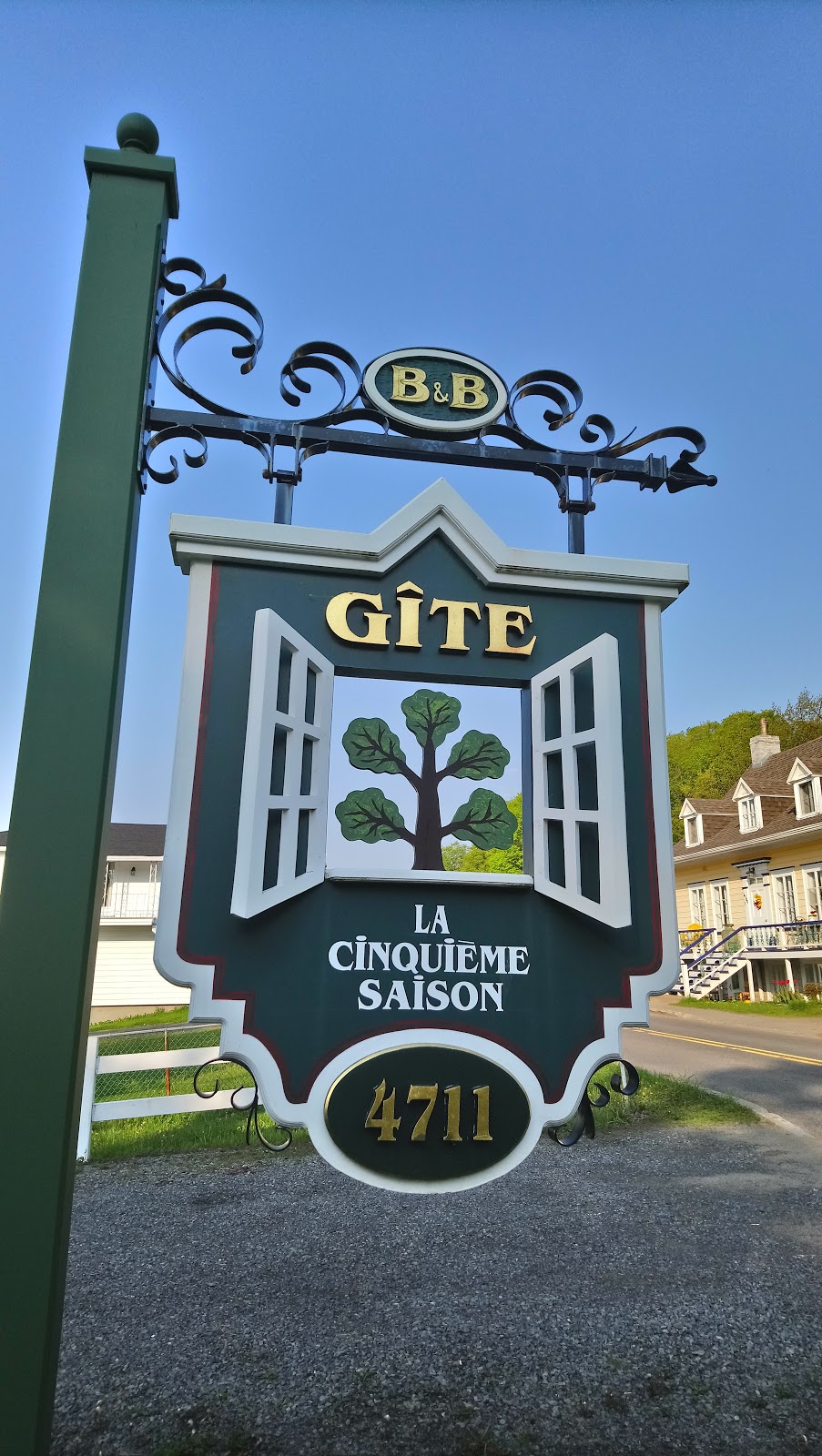 Gîte La Cinquième Saison | 4711 Chemin Royal, Saint-Jean-de-lÎle-dOrléans, QC G0A 3W0, Canada | Phone: (418) 203-0558