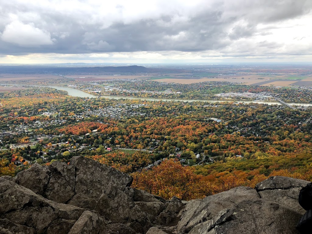 Gault Nature Reserve of McGill University | 422 Chemin des Moulins, Mont-Saint-Hilaire, QC J3G 4S6, Canada | Phone: (450) 467-4010