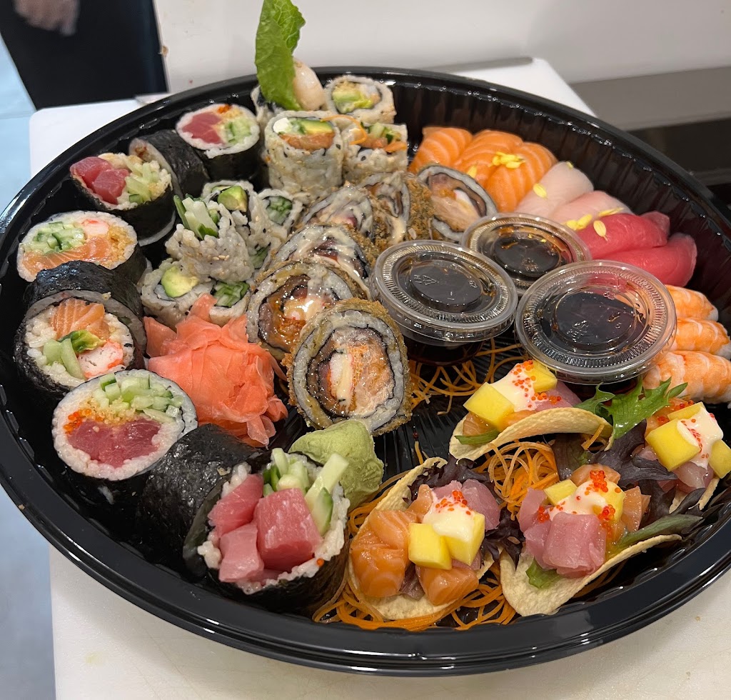 Moyasu Sushi Fusion | 949 Bd Arthur-Sauvé, Laval, QC H7R 3V9, Canada | Phone: (450) 627-1777