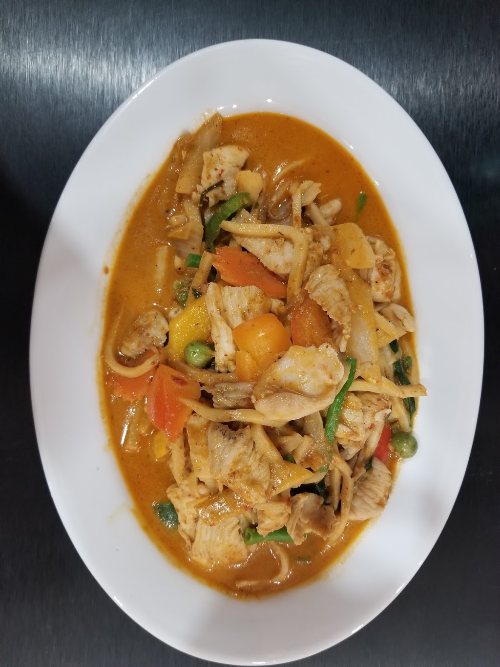 Arroy Thai Restaurant | 7581 Jane St #1, Concord, ON L4K 1X3, Canada | Phone: (905) 760-1110