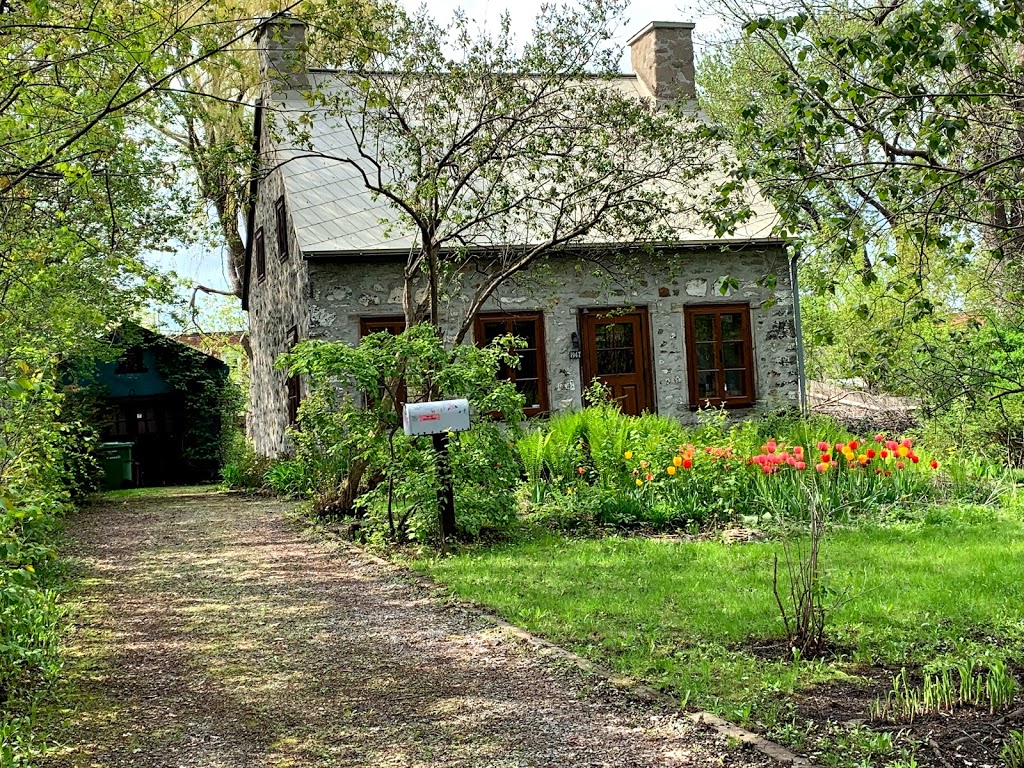 Maison de l’ancètre | 1947 Boulevard Gouin E, Montréal, QC H2B 1W7, Canada