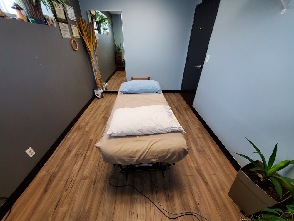 CHARELTONS WHOLE BODY HEALING | 297 St Marys Rd, Winnipeg, MB R2H 1J5, Canada | Phone: (204) 791-0075