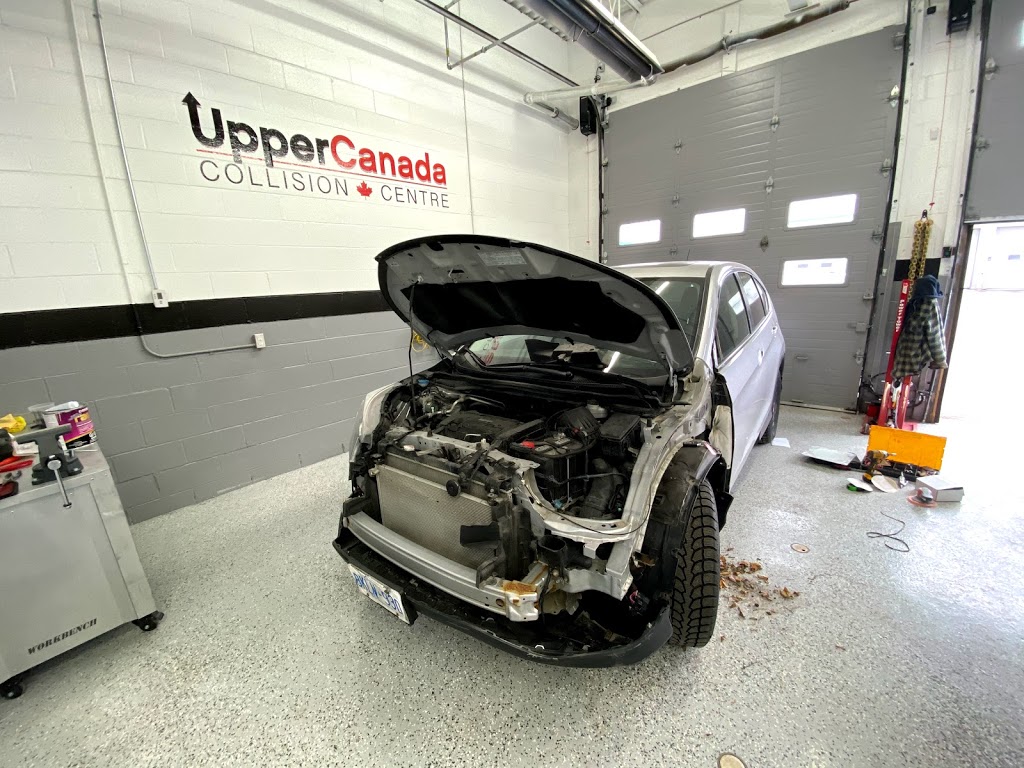 Upper Canada Collision Centre Inc. | 25 George St Unit 2, Newmarket, ON L3Y 4V4, Canada | Phone: (905) 953-1221