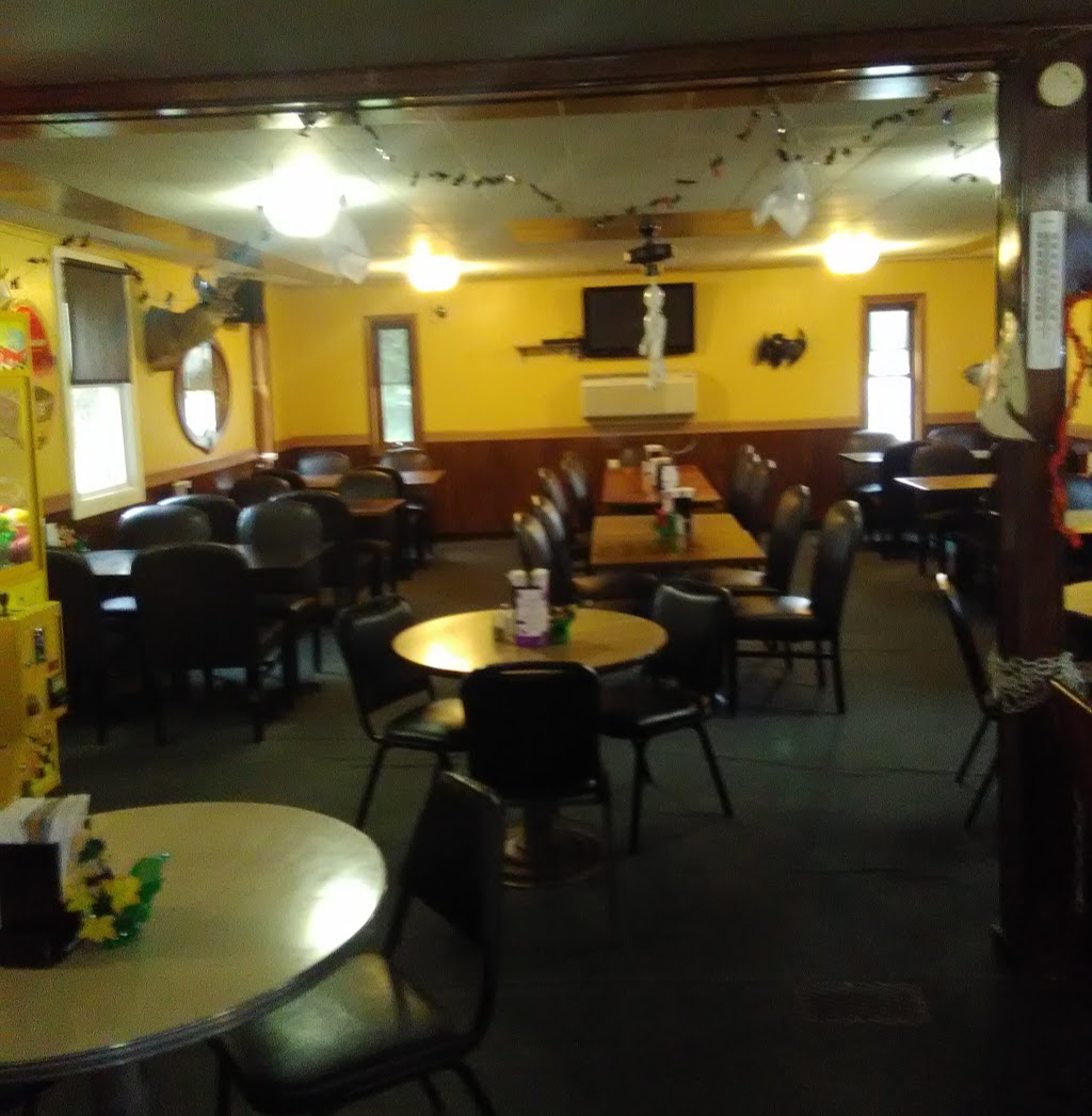 Club 21 Restaurant and Bar | 8385 Lapeer Rd, Goodells, MI 48027, USA | Phone: (810) 325-1500