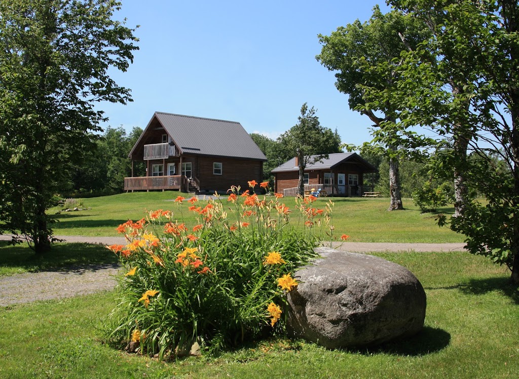 Smith Rock Chalets | 310 Fitzpatrick Mountain Rd, Scotsburn, NS B0K 1R0, Canada | Phone: (902) 485-4799