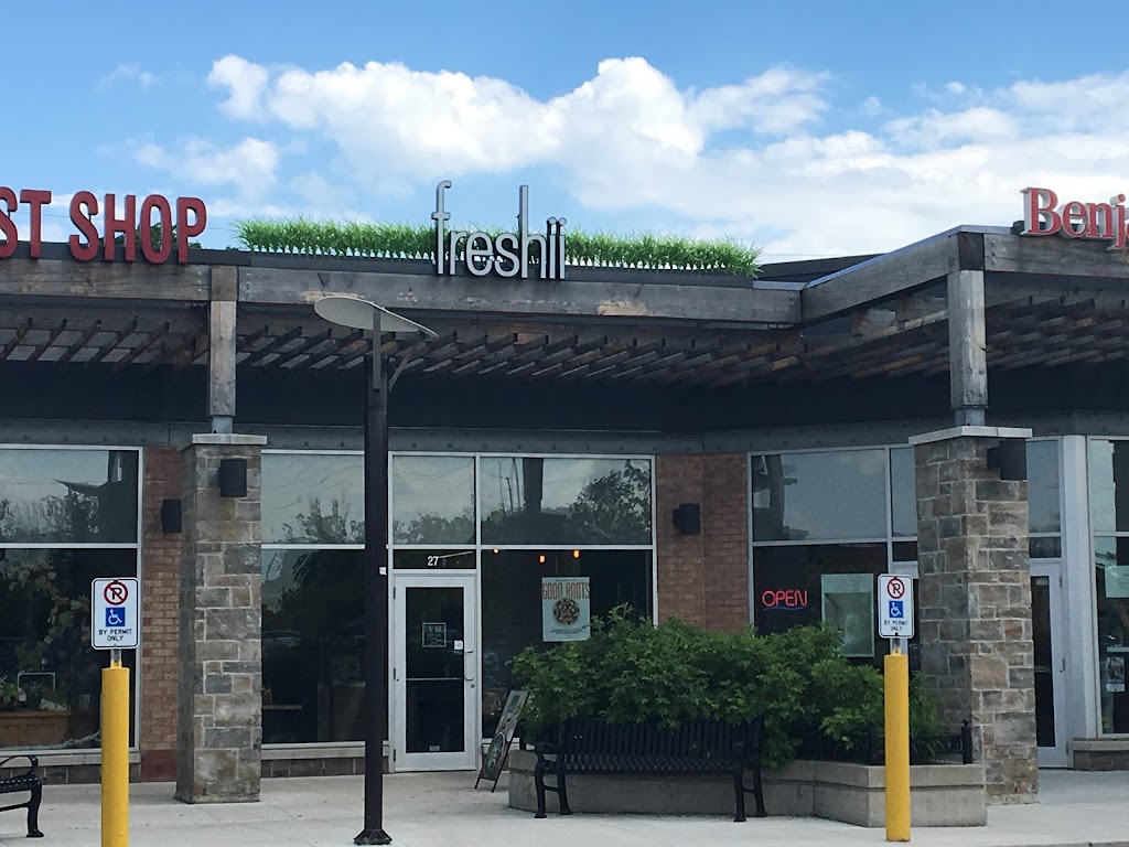 Freshii | 511 Maple Grove Dr, Oakville, ON L6J 6X8, Canada | Phone: (905) 844-0301